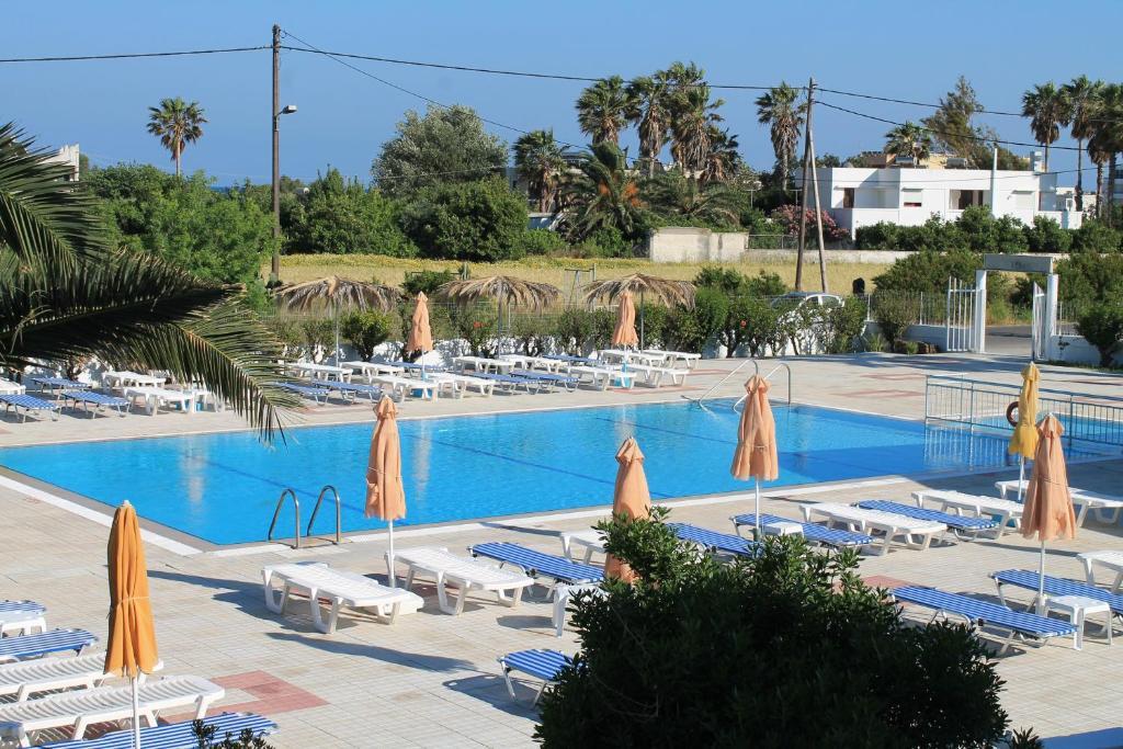 Nikos 2 Studios & Apartments Kardamena  ภายนอก รูปภาพ