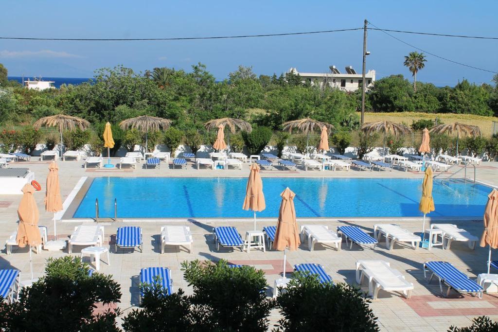 Nikos 2 Studios & Apartments Kardamena  ภายนอก รูปภาพ